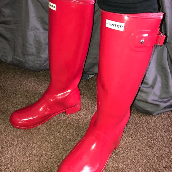 Hunter Shoes - Red hunter boots size 6